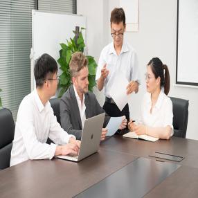 We hebben een sterk R&D-team en we kunnen producten ontwikkelen en produceren volgens